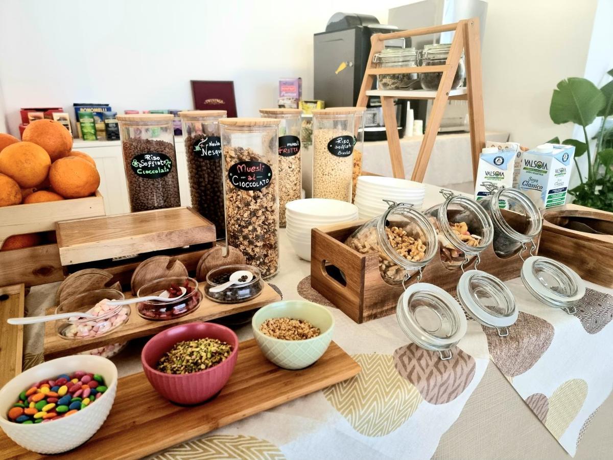 Hotel Elefantino Grey - Free Breakfast & Brunch Until 13-00 - Vicinissimi A Mirabilandia Milano Marittima Ngoại thất bức ảnh