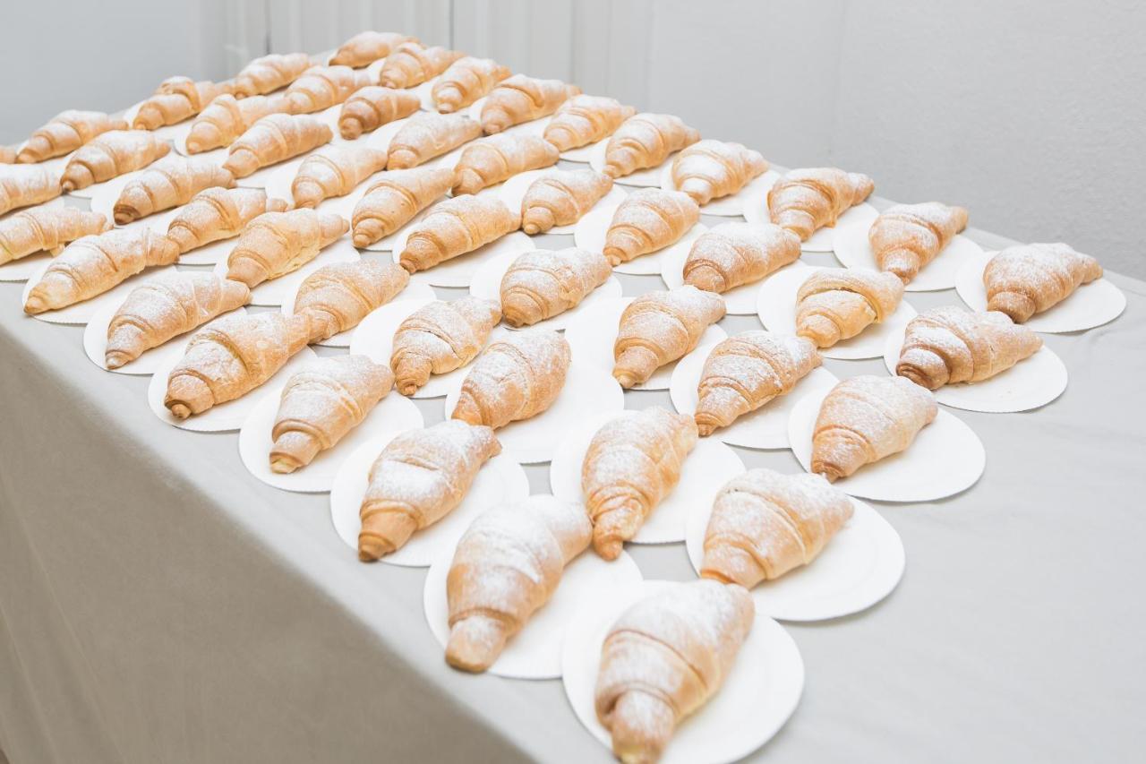 Hotel Elefantino Grey - Free Breakfast & Brunch Until 13-00 - Vicinissimi A Mirabilandia Milano Marittima Ngoại thất bức ảnh